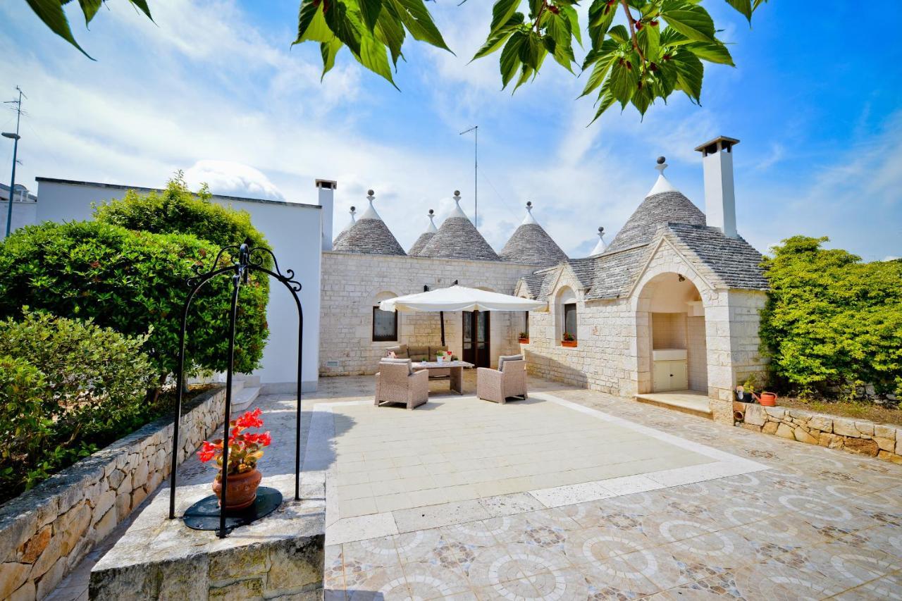 洛科罗通多I Trulli Di Alejandro别墅 外观 照片