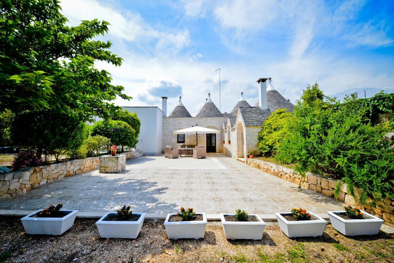 洛科罗通多I Trulli Di Alejandro别墅 外观 照片